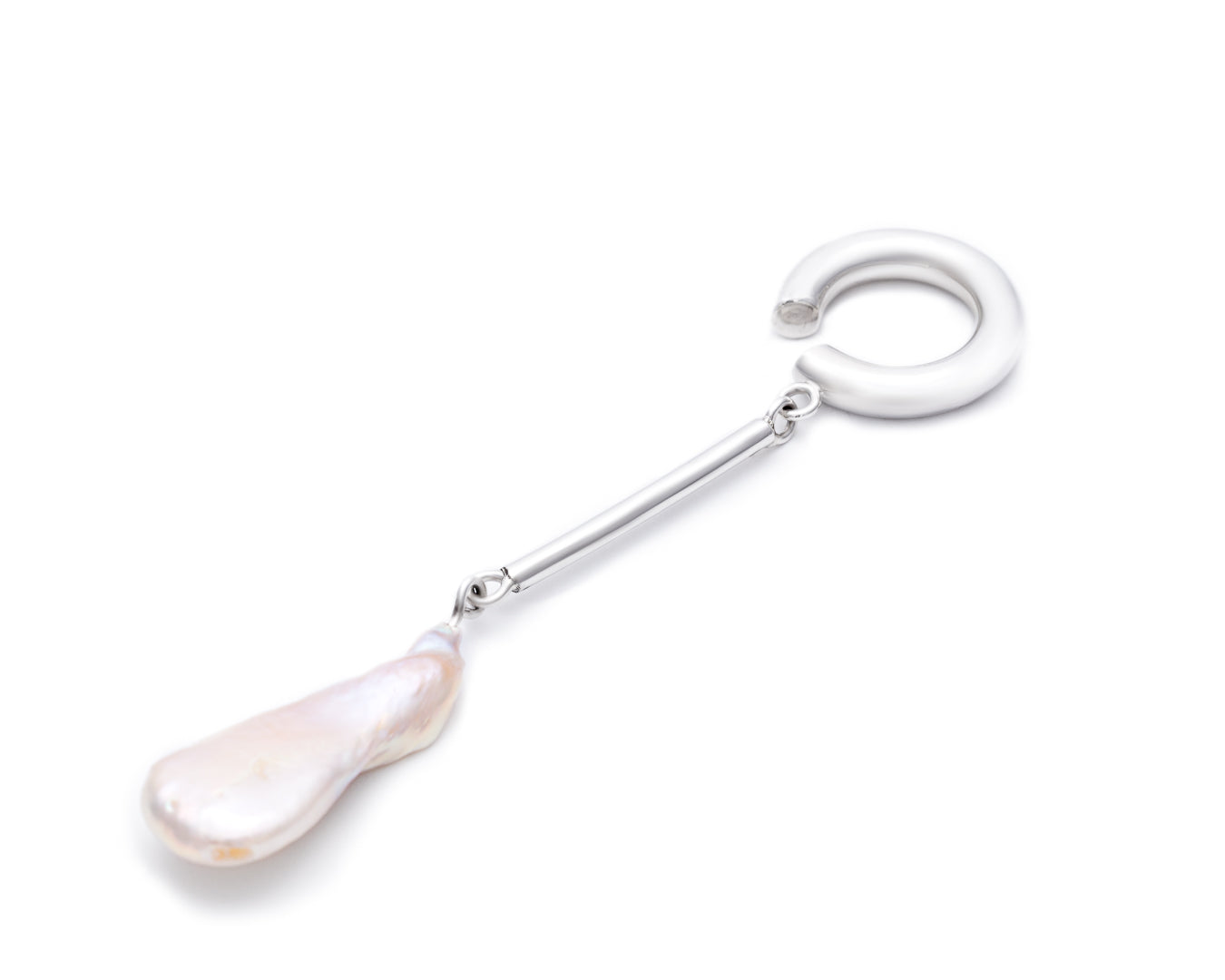 Charlotte Ear Cuff Baroque Pearl