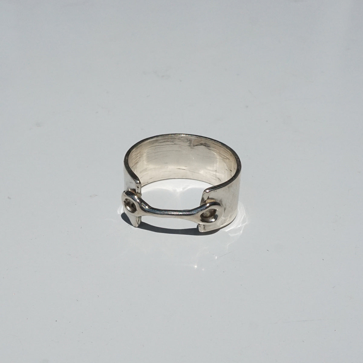 Silver Single Jointed Band