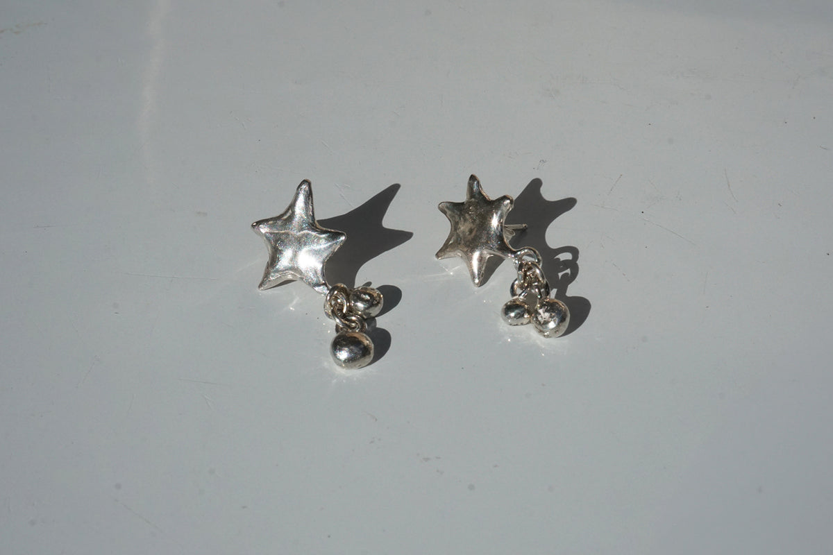 Silver Asymmetric Star Posts with Ball Charm