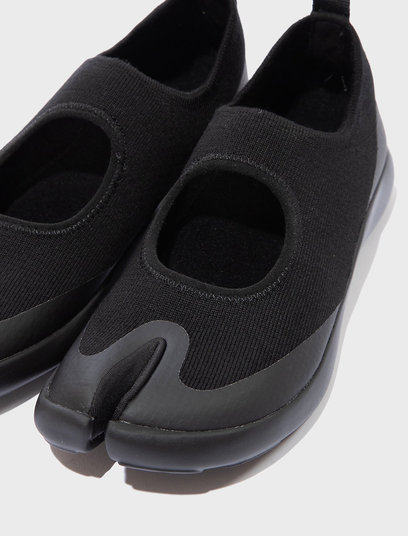 Tabi Sandal